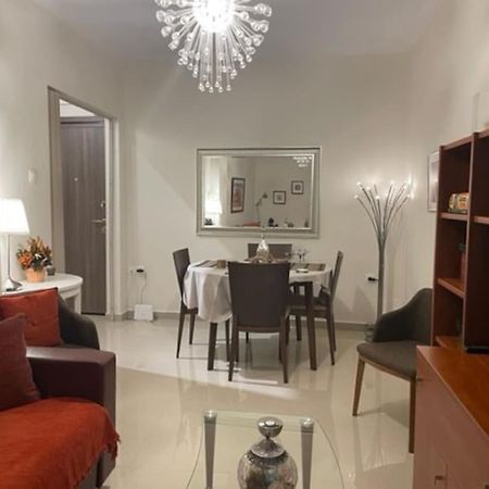 Crimson Suite: 1-Bedroom Apartment In Θεσσαλονίκη Εξωτερικό φωτογραφία
